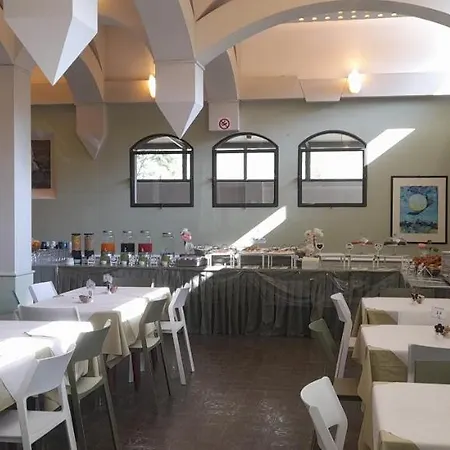 Maddalena Hotel 2*