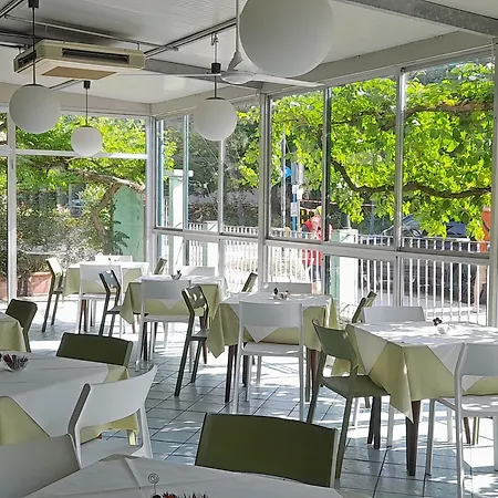 Maddalena Hotel 2*